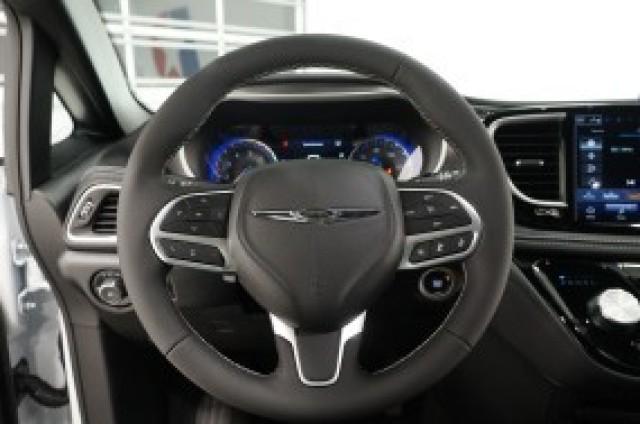 2026 Jeep Grand Cherokee Altitude 4x2