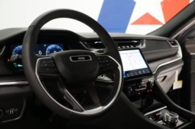 2026 Jeep Grand Cherokee Altitude 4x2