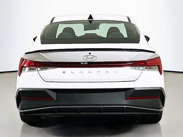2026 Hyundai Elantra Hybrid SEL Sport