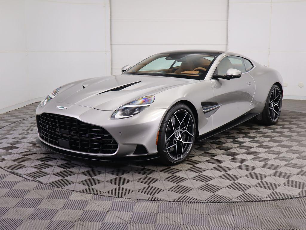 2026 Aston Martin Vanquish's photo