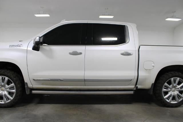 2023 Chevrolet Silverado 1500 4WD Crew Cab Short Bed High Country