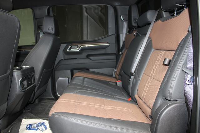 2023 Chevrolet Silverado 1500 4WD Crew Cab Short Bed High Country