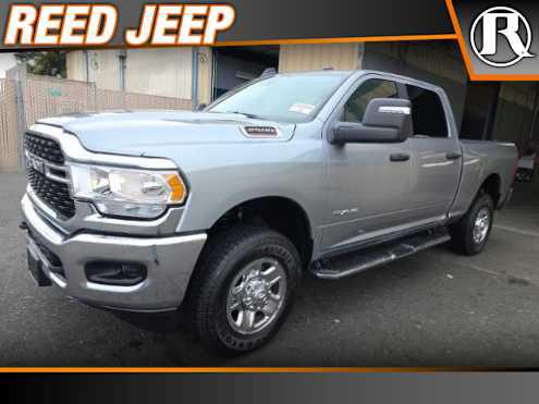 2024 RAM 2500 Big Horn Crew Cab 4x4 64 Box 2024 RAM 2500 Big Horn Crew Cab 4x4 64 Box