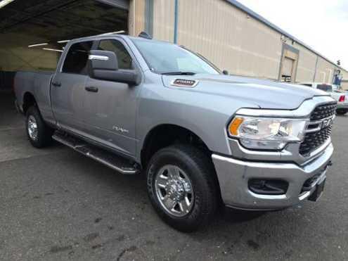 2024 RAM 2500 Big Horn Crew Cab 4x4 64 Box 2024 RAM 2500 Big Horn Crew Cab 4x4 64 Box