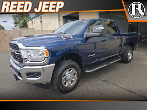 2024 RAM 2500 Big Horn Crew Cab 4x4 64 Box 2024 RAM 2500 Big Horn Crew Cab 4x4 64 Box