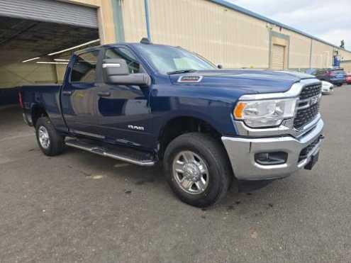 2024 RAM 2500 Big Horn Crew Cab 4x4 64 Box 2024 RAM 2500 Big Horn Crew Cab 4x4 64 Box