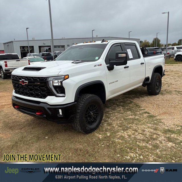 2025 Chevrolet Silverado 2500HD 4WD Crew Cab Standard Bed ZR2