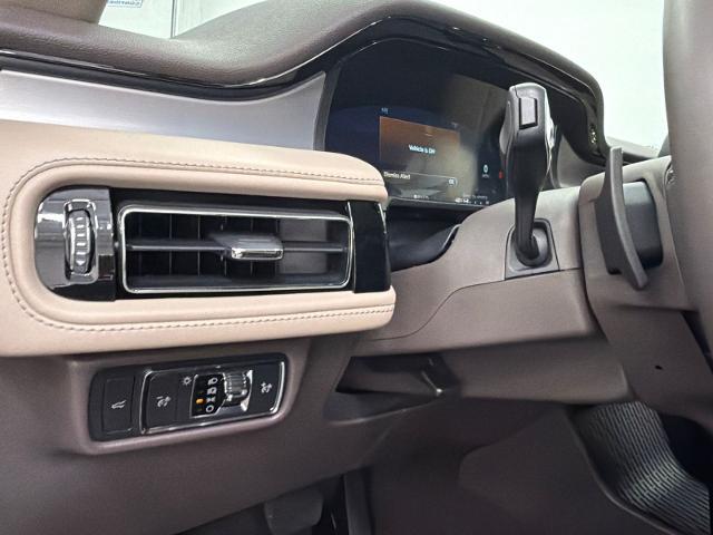 2022 Lincoln Aviator Standard