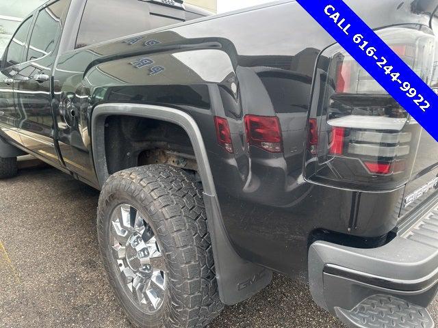 2019 GMC Sierra 2500HD Denali 2019 GMC Sierra 2500HD Denali