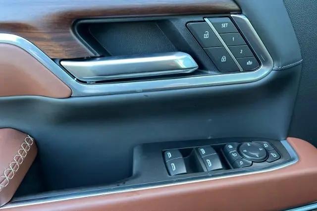 2026 GMC Sierra 3500HD Crew Cab, Long Bed, Denali Ultimate, 4WD