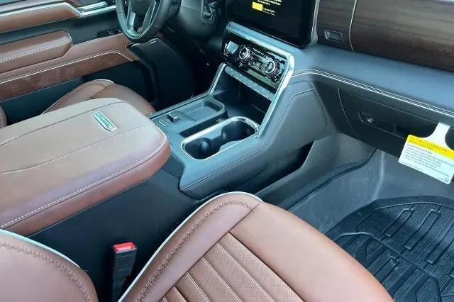 2026 GMC Sierra 3500HD Crew Cab, Long Bed, Denali Ultimate, 4WD
