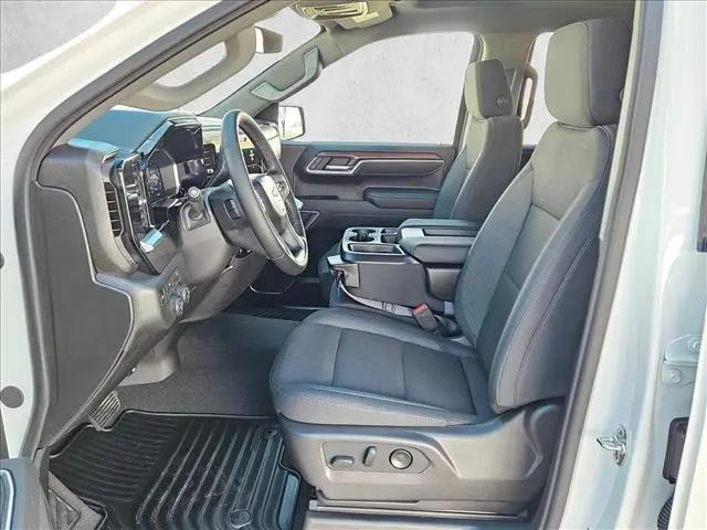2026 Chevrolet Silverado 1500 4WD Crew Cab Standard Bed LT