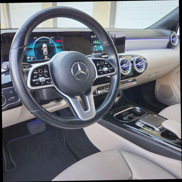 2019 Mercedes-Benz A 220 A 220