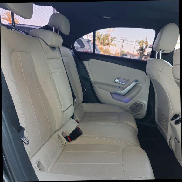 2019 Mercedes-Benz A 220 A 220