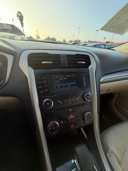 2013 Ford Fusion SE