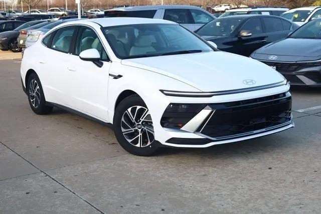 2026 Hyundai Sonata Hybrid Blue