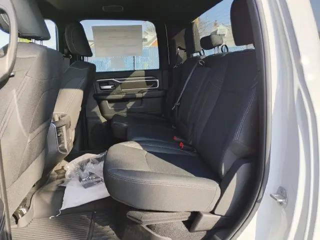 2026 Ram 2500 Big Horn Crew Cab 4x4 64 Box