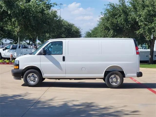 2025 Chevrolet Express Cargo Van RWD 2500 Regular Wheelbase WT