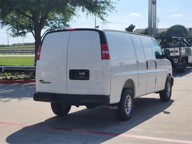 2025 Chevrolet Express Cargo Van RWD 2500 Regular Wheelbase WT