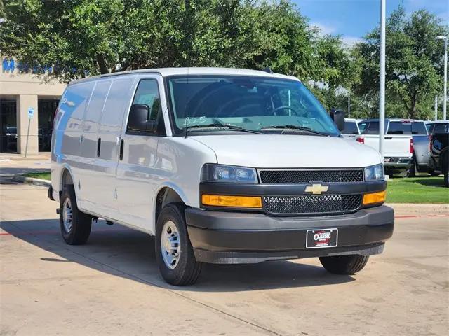 2025 Chevrolet Express Cargo Van RWD 2500 Regular Wheelbase WT