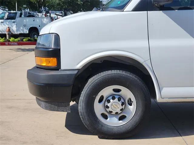 2025 Chevrolet Express Cargo Van RWD 2500 Regular Wheelbase WT
