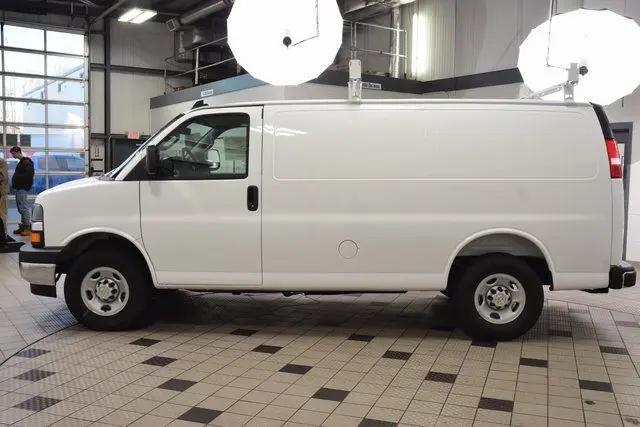2025 Chevrolet Express Cargo Van RWD 2500 Regular Wheelbase WT