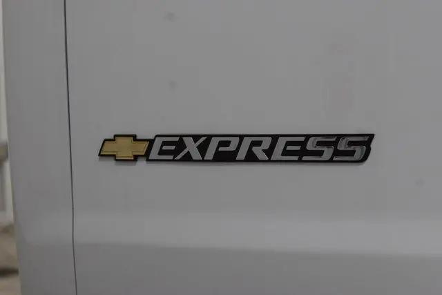 2025 Chevrolet Express Cargo Van RWD 2500 Regular Wheelbase WT