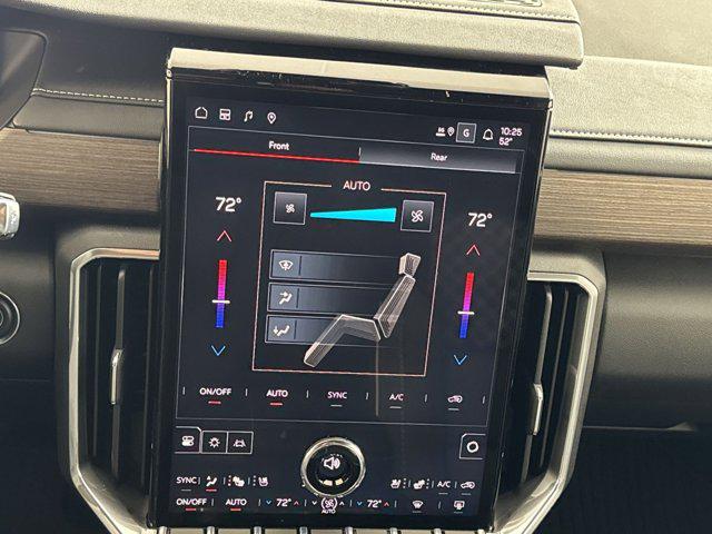 2026 GMC Acadia Denali AWD