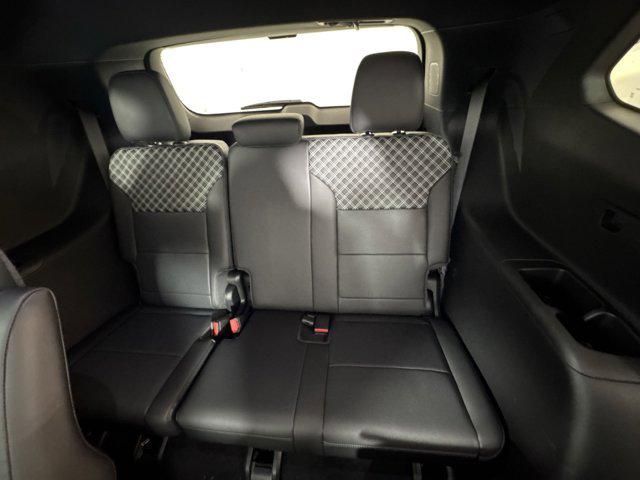 2026 GMC Acadia Denali AWD