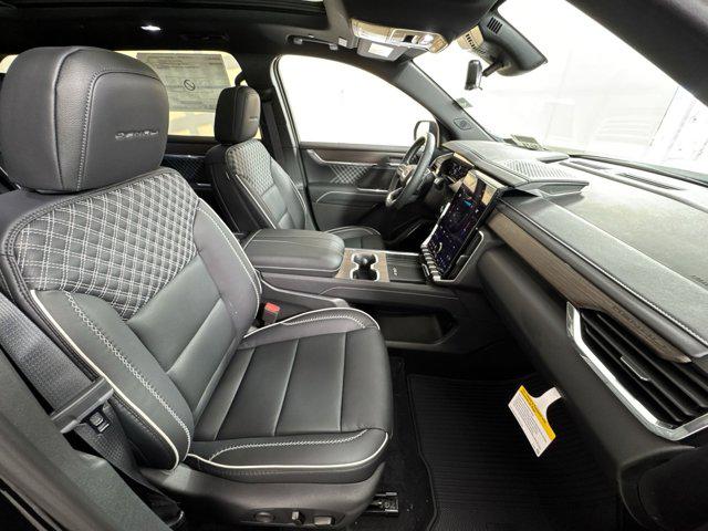 2026 GMC Acadia Denali AWD
