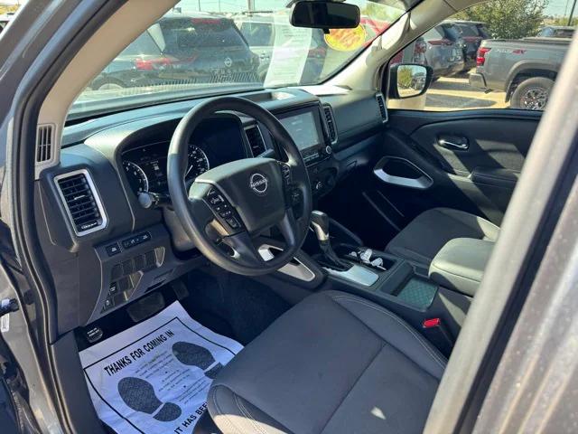 2022 Nissan Frontier Crew Cab SV 4x2