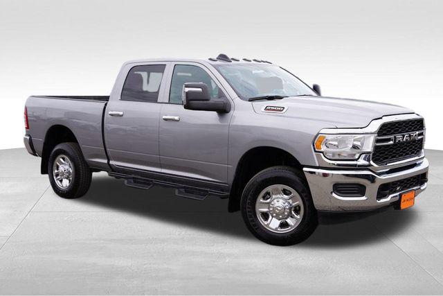 2024 RAM 2500 Tradesman Crew Cab 4x4 64 Box 2024 RAM 2500 Tradesman Crew Cab 4x4 64 Box