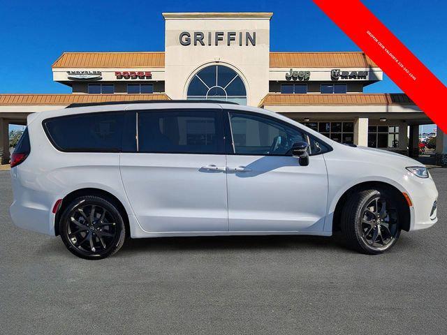 2026 Chrysler Pacifica PACIFICA LIMITED AWD