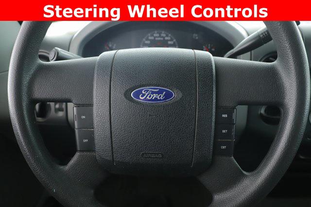 2004 Ford F-150 XL 2004 Ford F-150 XL