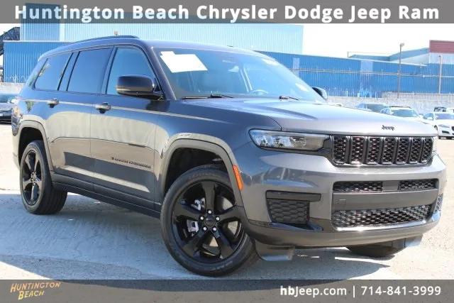 2022 Jeep Grand Cherokee L Altitude 4x4 2022 Jeep Grand Cherokee L Altitude 4x4