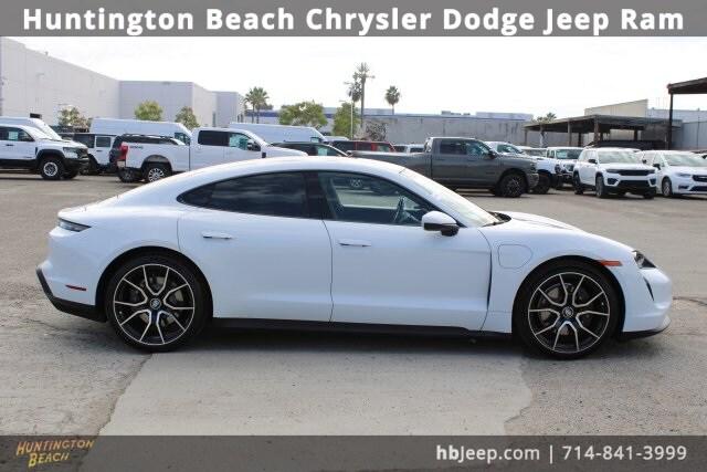 2022 Porsche Taycan Base 2022 Porsche Taycan Base