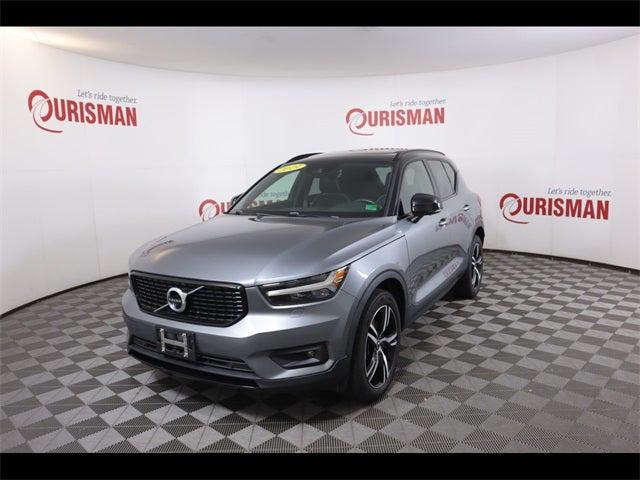 2019 Volvo XC40 T5 Momentum 2019 Volvo XC40 T5 Momentum