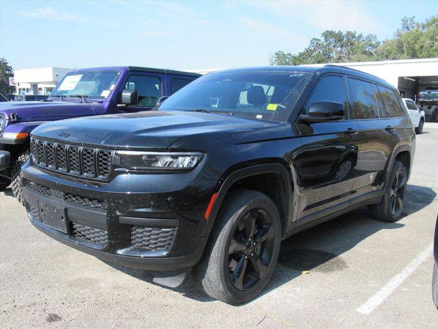 2022 Jeep Grand Cherokee L Altitude 4x4 2022 Jeep Grand Cherokee L Altitude 4x4