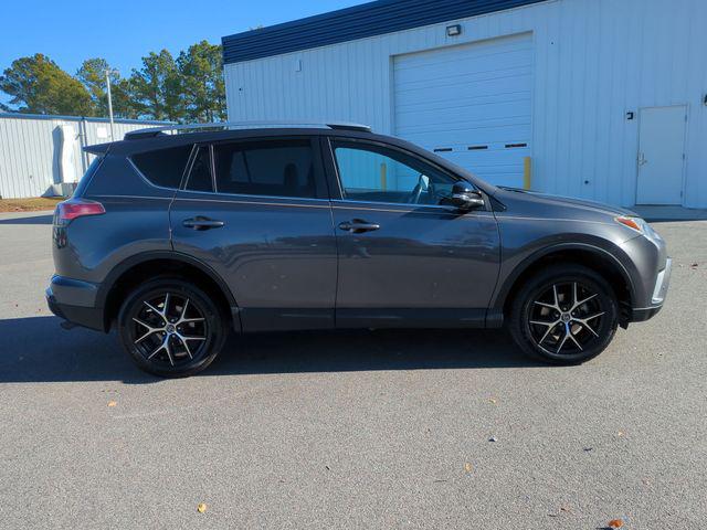 2017 Toyota RAV4 SE