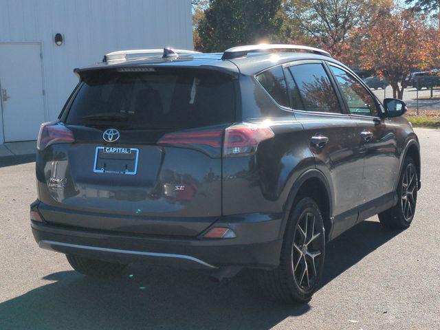 2017 Toyota RAV4 SE