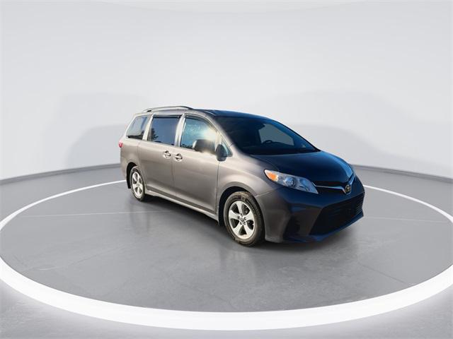 2018 Toyota Sienna LE 8 Passenger 2018 Toyota Sienna LE 8 Passenger