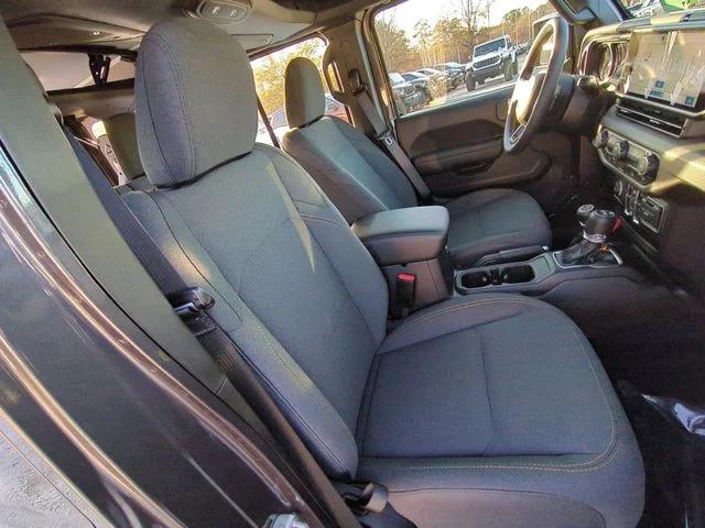 New 2026 Granite Crystal Metallic Clear-Coat Exterior Paint Jeep Sport image 34