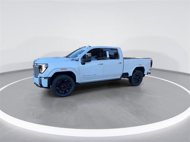 2024 GMC Sierra 2500HD 4WD Crew Cab Standard Bed Denali