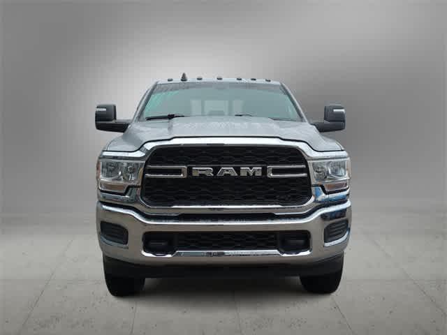 2023 RAM 3500 Tradesman Crew Cab 4x4 64 Box