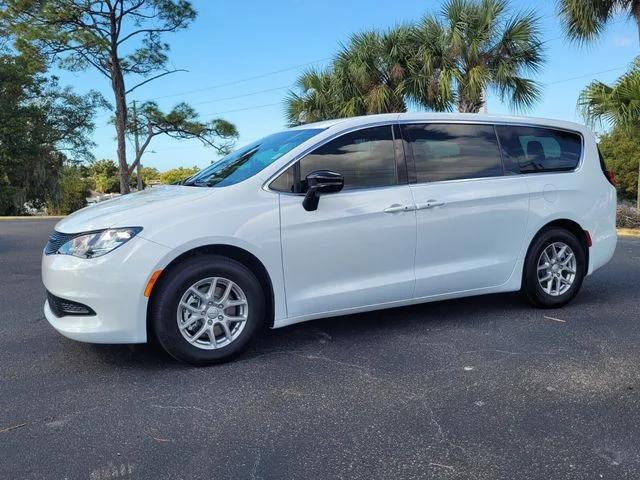 2026 Chrysler Voyager VOYAGER LX