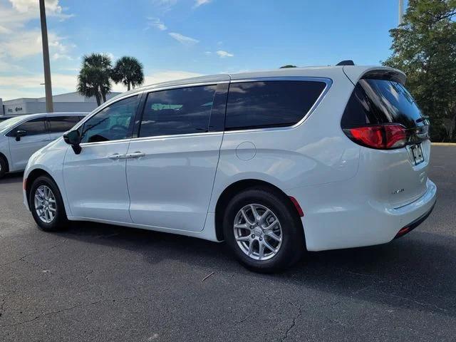 2026 Chrysler Voyager LX