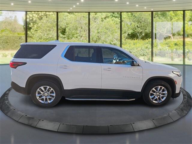 2022 Chevrolet Traverse FWD LS 2022 Chevrolet Traverse FWD LS