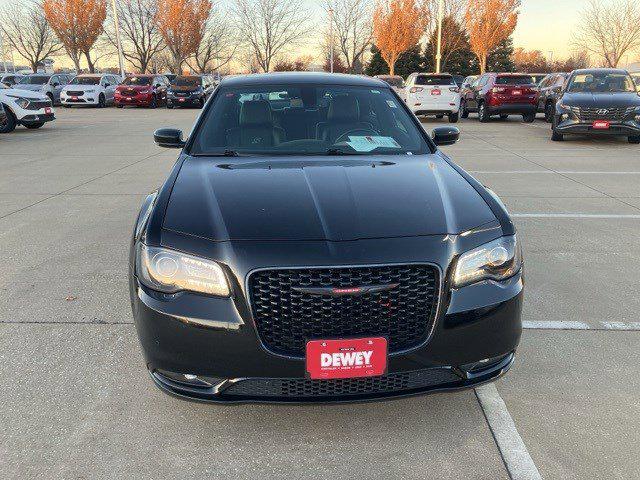 2022 Chrysler 300 S 2022 Chrysler 300 S