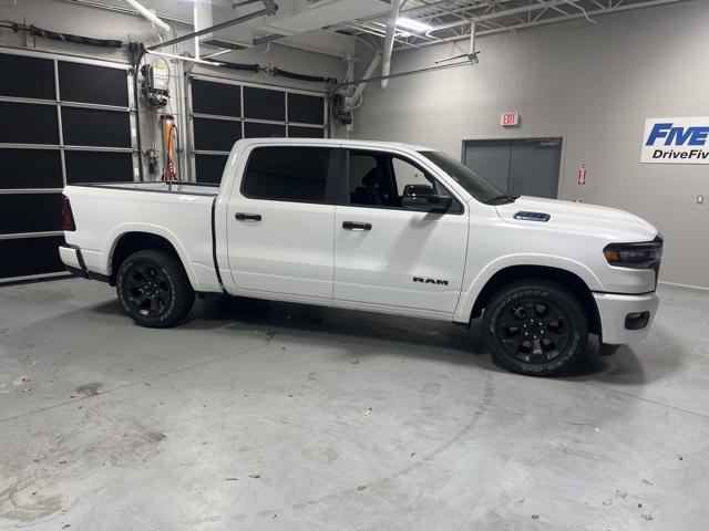 2025 RAM Ram 1500 RAM 1500 BIG HORN CREW CAB 4X2 57 BOX