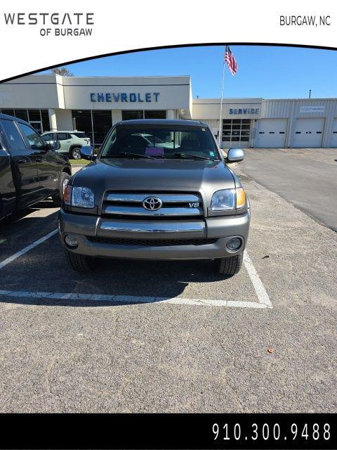 2004 Toyota Tundra SR5 V8 2004 Toyota Tundra SR5 V8